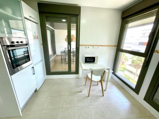 Gatu Premium Racimo, Terraza, Piscina, Aire Ac, Wifi Y Parking " Preferente Mayores De 25 Anos Y Familias " El Puerto de Santa María Exterior foto